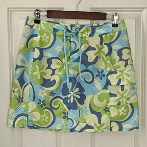 Title Nine Green Blue Retro Flower Print Athletic Skort Shorts Women’s Size 8
